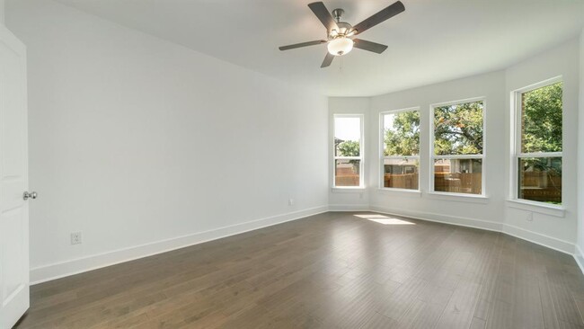 Building Photo - 1412 Mulberry Oak Ln