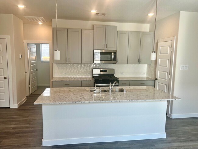 Building Photo - 15431 Dapple Blf Ln