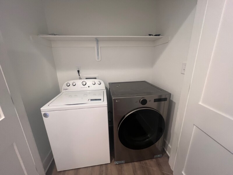 Building Photo - 304 Indian Dr