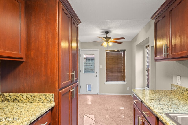 Building Photo - 11429 Lake Nasser Dr