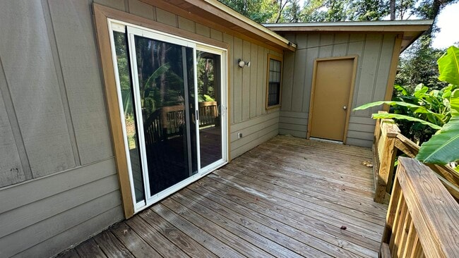 Building Photo - 2496 Southwood Plantation Rd