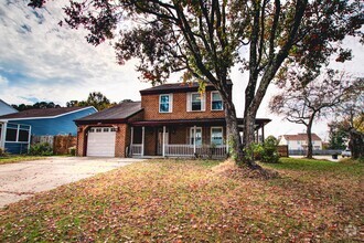 Building Photo - Salem Lakes, Virginia Beach