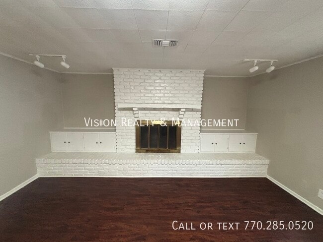 Building Photo - 3608 Sir Michael Dr