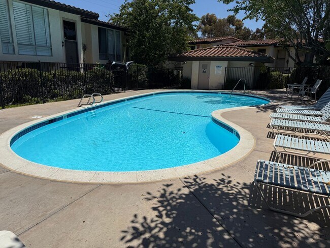 Building Photo - ??Spacious 2BR/2BA Condo for Rent in Tranq...