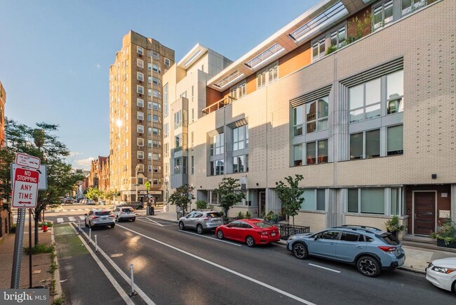Building Photo - 209 S 22nd St