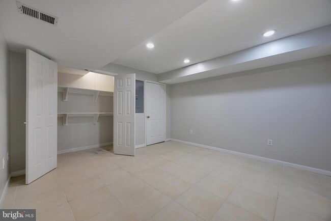 Building Photo - 16729 Queen Anne Rd