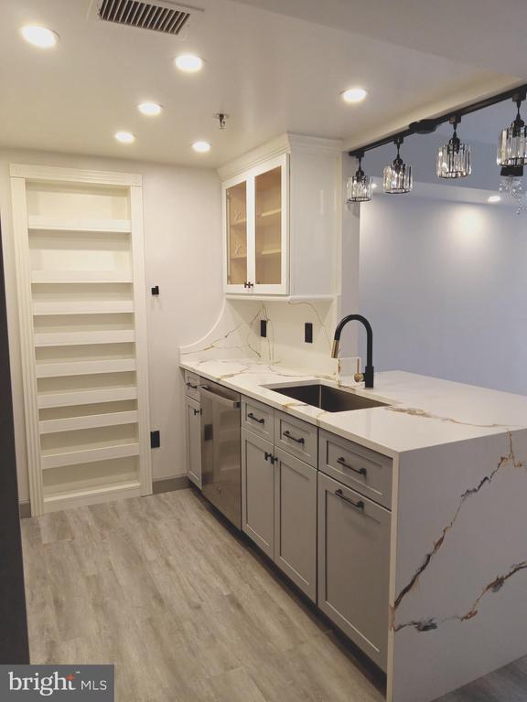 Building Photo - 4808 Moorland Ln