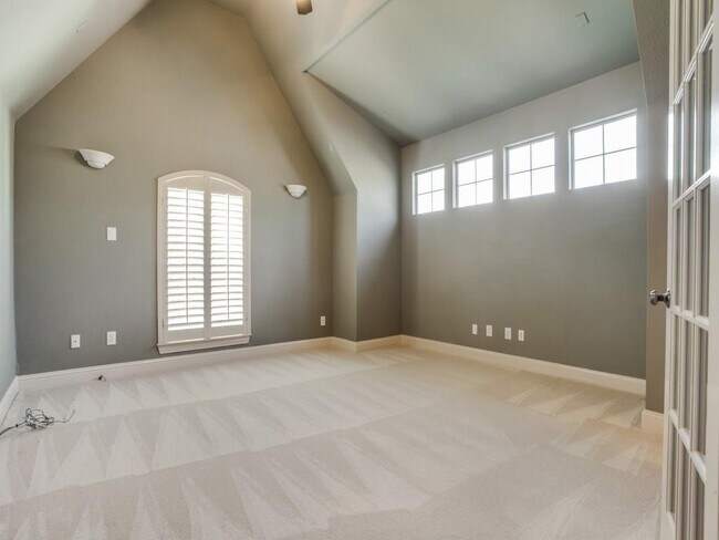 Building Photo - 1641 McGee Ln