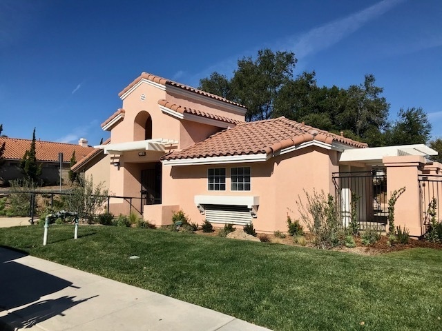 Building Photo - 1727 Blossom Ct