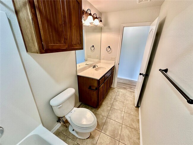 Building Photo - 441 Sorrento Dr