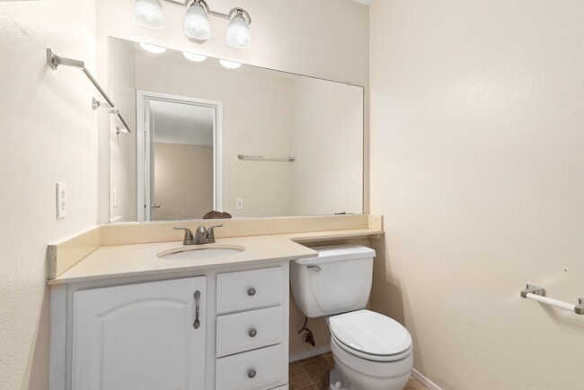 Building Photo - 11487 Matinal Cir