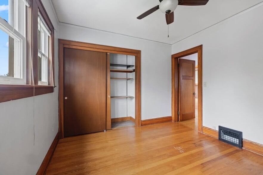 Building Photo - 148 Frame Ave