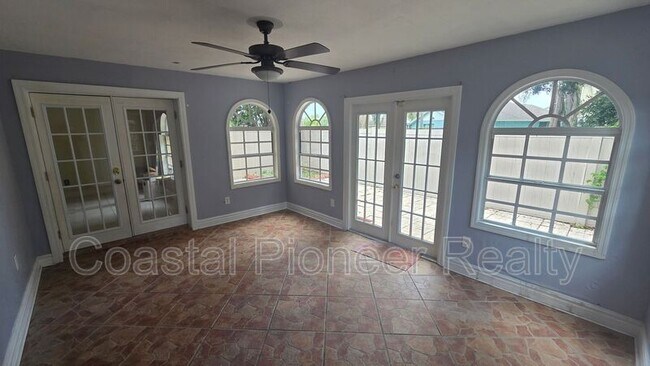 Building Photo - 5005 Dollarway Ct