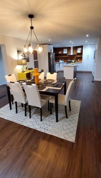 Building Photo - 565 Lakeland Dr