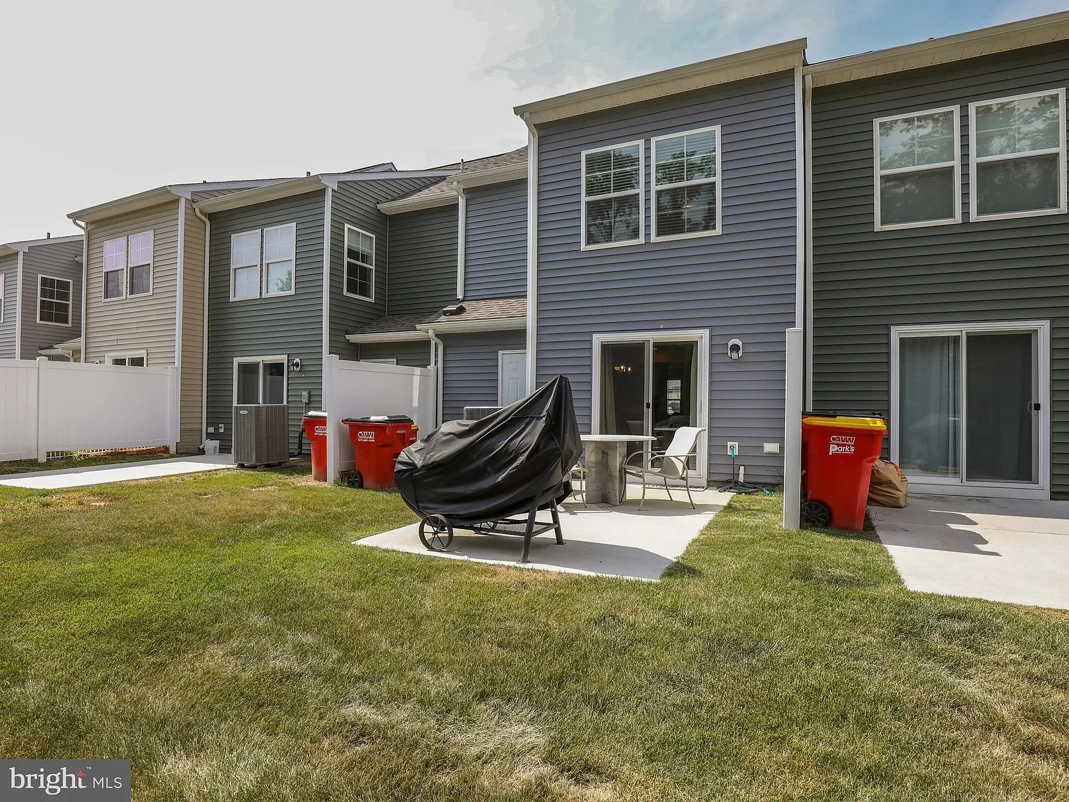 Building Photo - 658 Thumper Dr