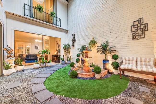 Building Photo - 3 River Hollow Ln