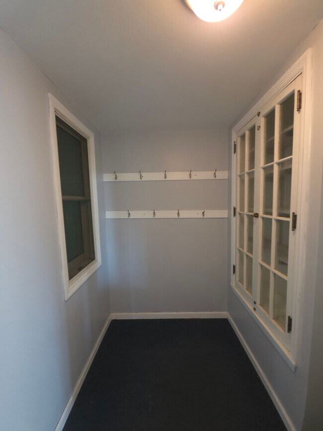 Building Photo - Single Family Home in Averill Park Schools