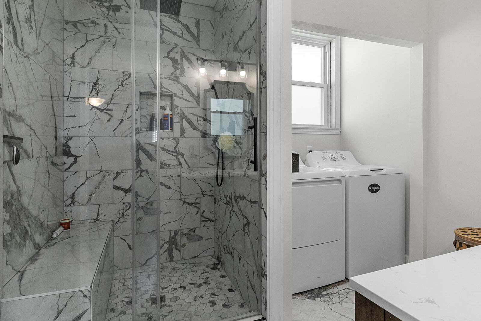 Rain shower! - 358 Twin Oaks Dr