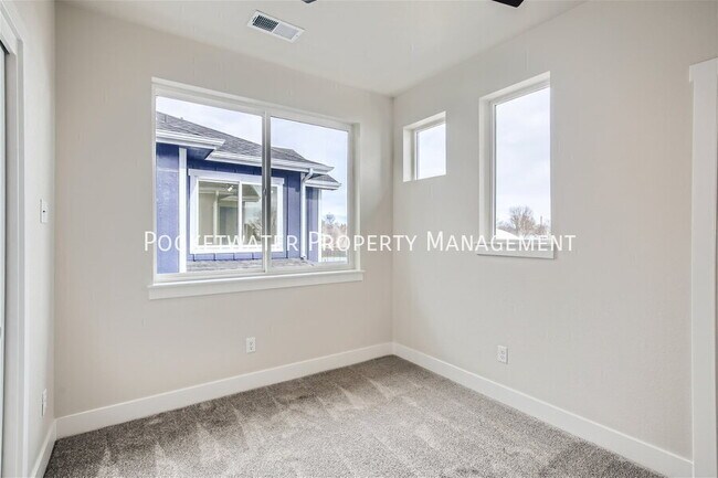 Building Photo - 1353 Baker St