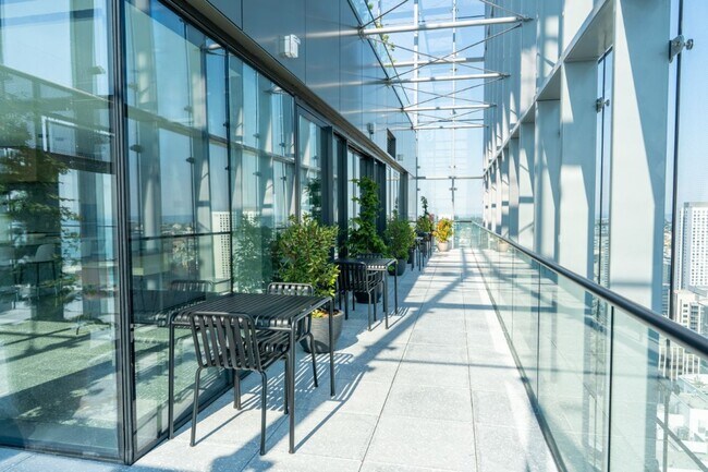 Building Photo - 2Bd/2Ba Seattle Condo