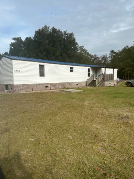 Building Photo - 1921 Arthur Lawrence Dr