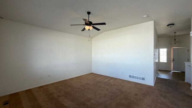 Building Photo - Great Home in Windsor