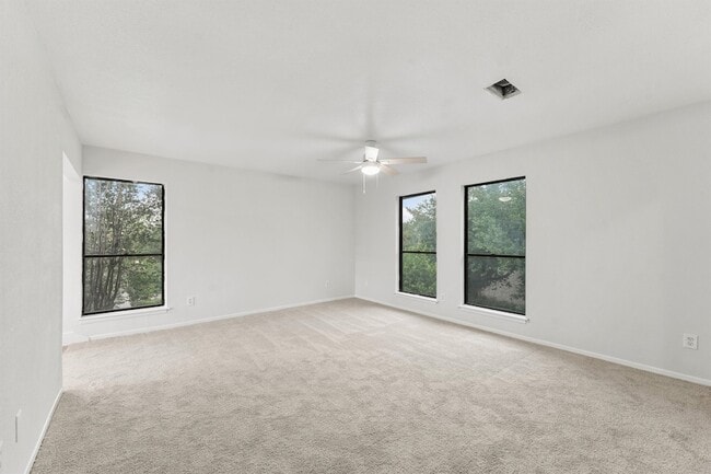 Building Photo - 18118 Lakeside Ln