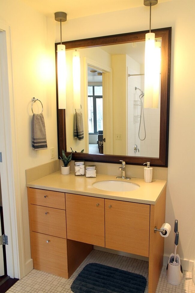 Building Photo - 3601 S River Pky