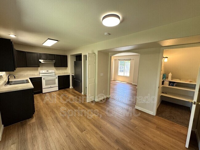 Building Photo - 235 Ellers Grove
