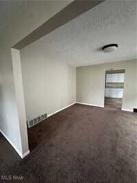 Building Photo - 3700 E 153rd St