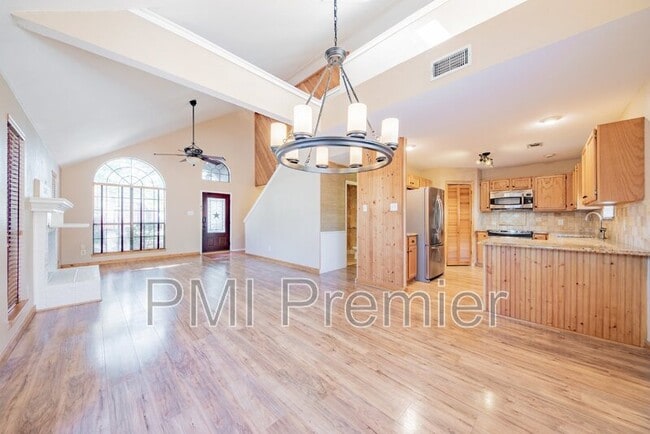 Building Photo - 471 Caviness Dr