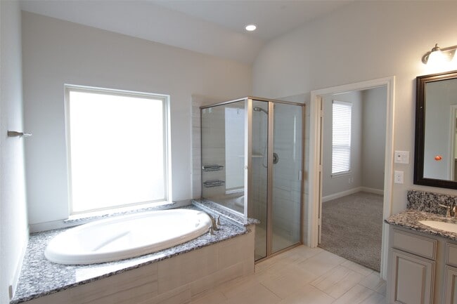 Building Photo - 18659 Fairmont Springs Ct