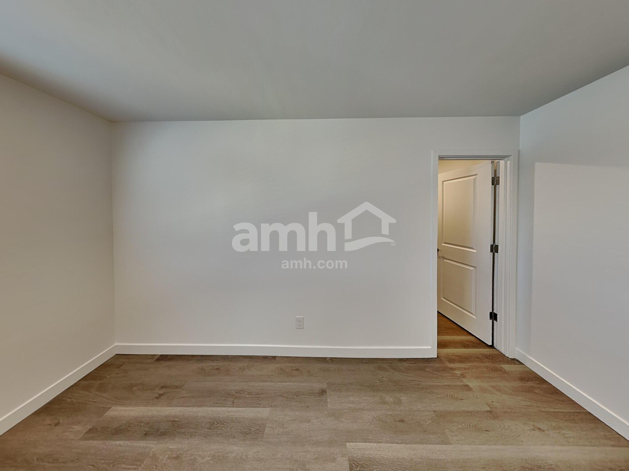 Building Photo - 9720 N Rancho Lozano