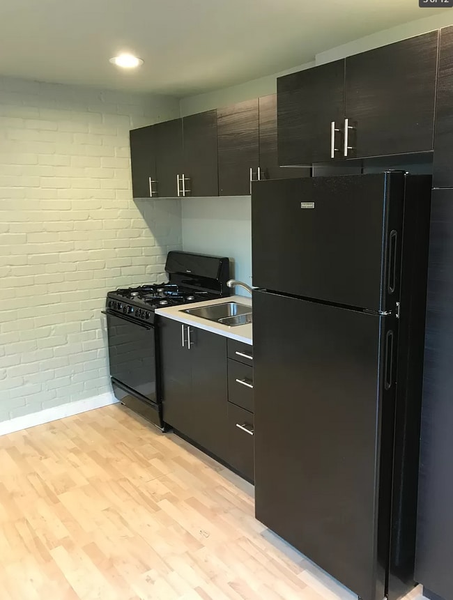 Building Photo - 550 N 970 W