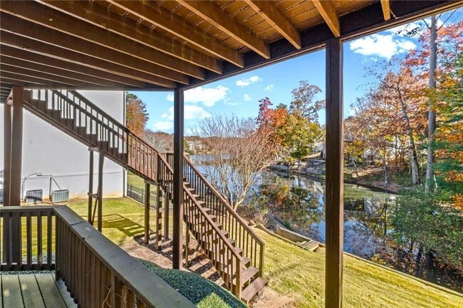 Building Photo - 445 Water Shadow Ln