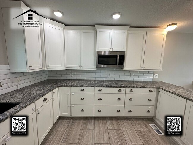 Building Photo - 402 Douglas Blvd