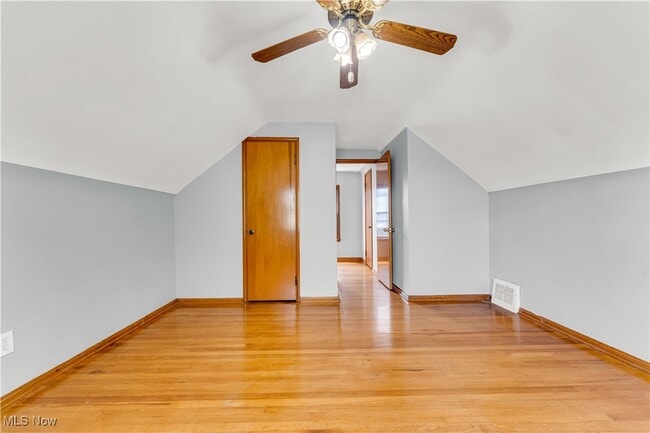Building Photo - 1104 Hillsdale Rd