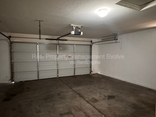 Building Photo - 18184 W Saguaro Ln