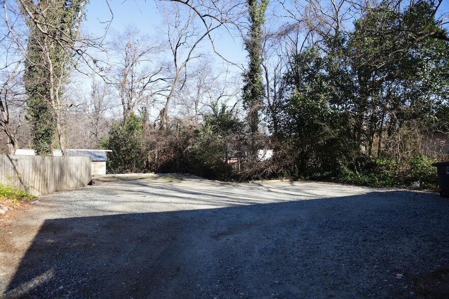 Building Photo - 1708 Walker Ave