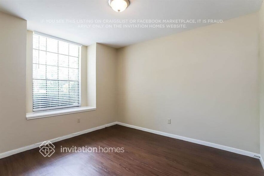 Building Photo - 12514 Mill Ln Dr
