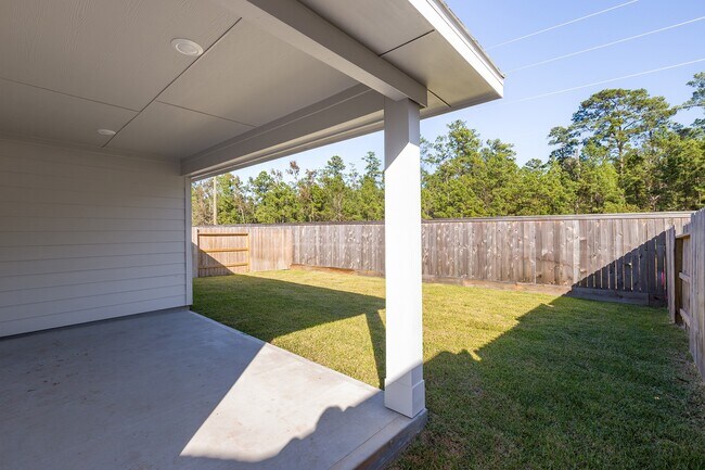 Building Photo - 16703 Sterling Clf St