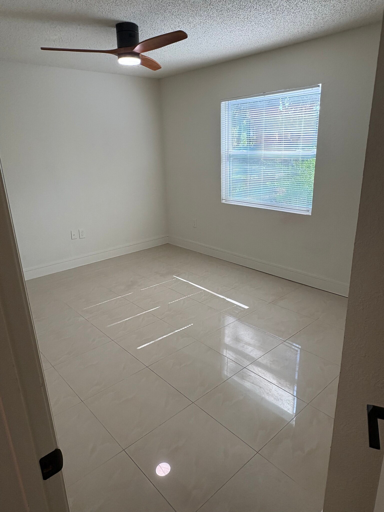 Building Photo - 7133 Pinewood Dr