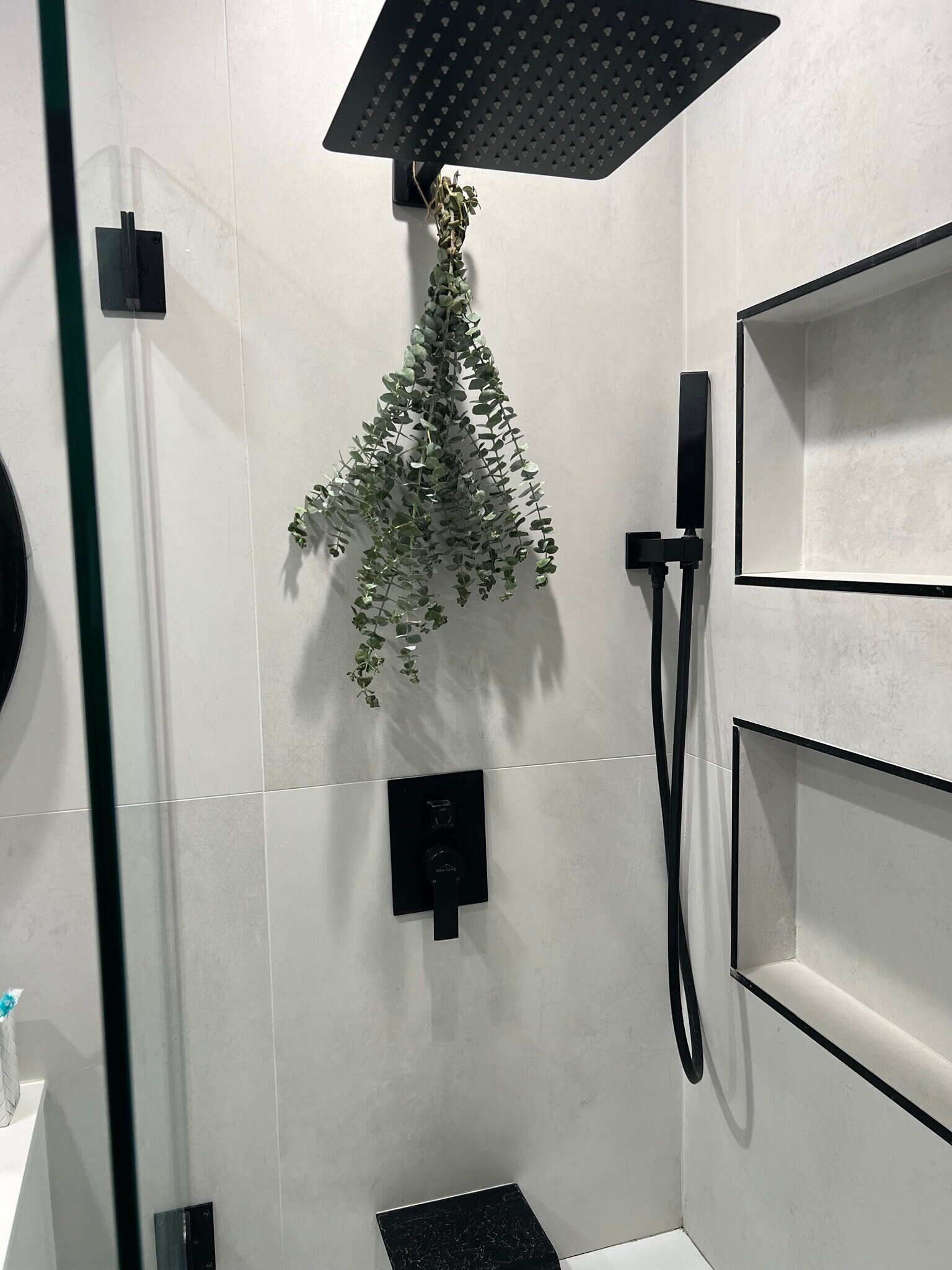 Bathroom (en suite with bedroom 2) - 869 S Wooster St