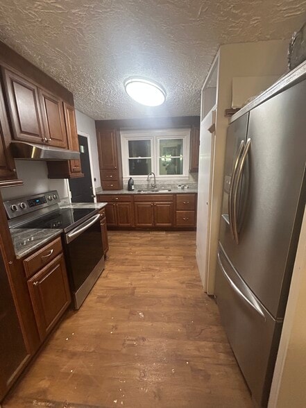 Primary Photo - 427 Russell Rd