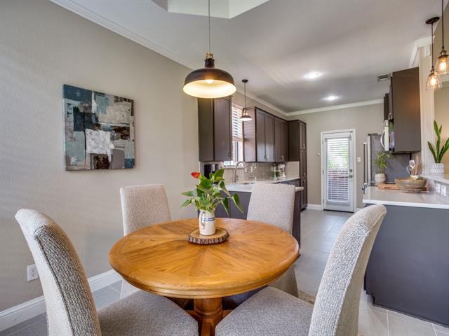 Building Photo - 6215 Crested Butte Dr