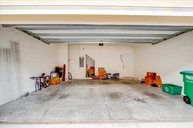 Building Photo - 1307 Mill Pond Ln