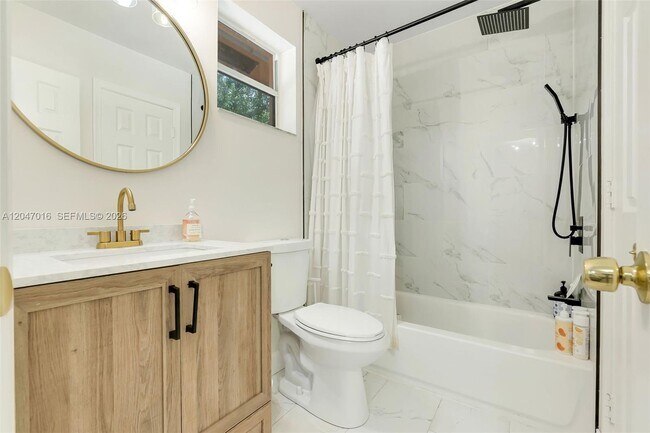 Building Photo - 6819 Sienna Club Pl