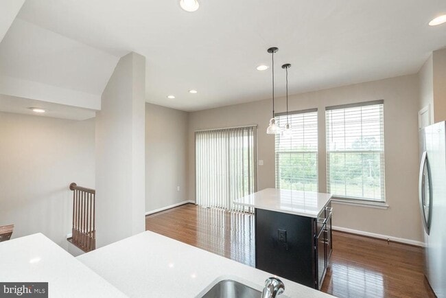 Building Photo - 227 Schramm Lp