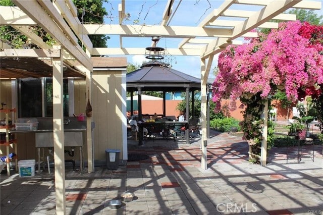 Building Photo - 1233 California Ave