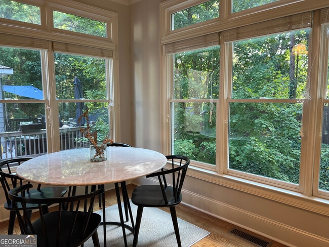 Building Photo - 7955 Magnolia Square